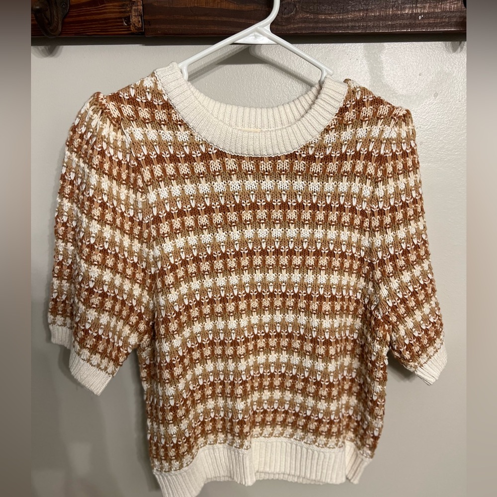 Universal Thread Top